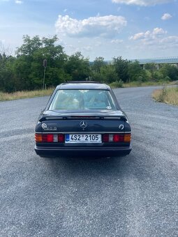 Mercedes 190 2.0 D - 3