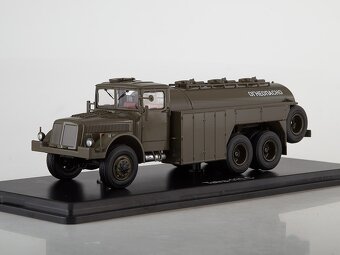 Model Tatra 111 - 3