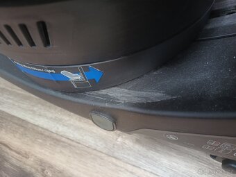 Protisměrná otočná autosedačka Nuna Norr 180° - 3