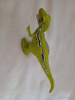 Robo Raptor - robotický dinosaurus - 3