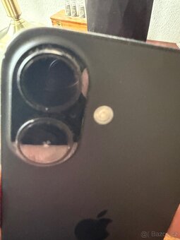 Iphone 16 256GB cerny. Rok stary. - 3