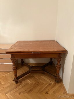 Masivní rozkládací stůl – krásný starožitný kus - 3