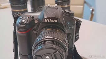 Zrcadlovka Nikon D7200 a hromada příslušenství - 3
