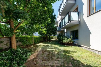 Prodej nadstandardního bytu 4+kk/GS/PS v centru prestižních - 3