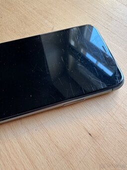 iPhone 11 Pro 64gb - 3