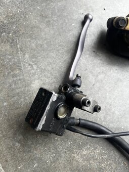 YAMAHA MAJESTY 250 přední brzda komplet - 3