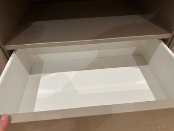 Televizní stolek - 3