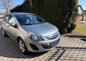 Opel Corsa 1,4i /64kw klima serviska benzín - 3