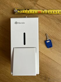 NOVÝ profi dávkovač mýdla MERIDA,  0,4l  kov - 3