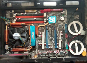 Mini PC Zotac, DVD mechaniky, motherboard, RAM Kingston - 3