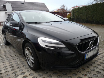 Volvo V40 D3 150k.s Momentum Automat - - 3