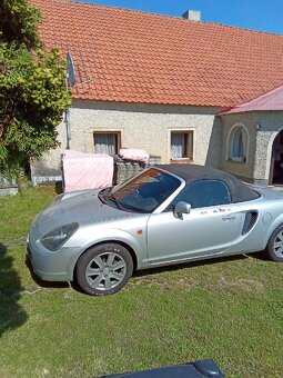 TOYOTA MR 2 - 3