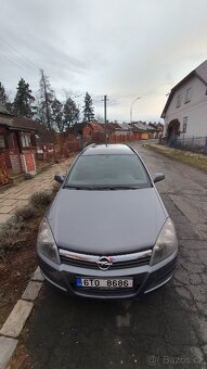Prodám OPEL ASTRA H kombi - 3