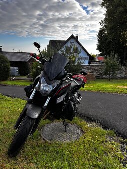 Honda cb650F - 3