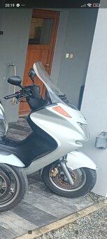 Yamaha majesty 250 - 3