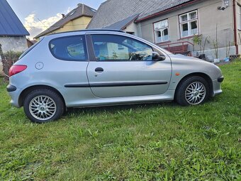 Peugeot 206 1.1i (44 kW), r. v. 1999, STK 06/2026, zachovalý - 3