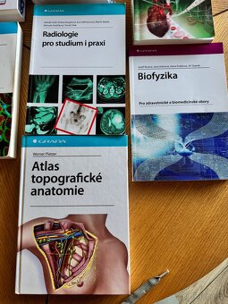 Učebnice na medicínu, knihy grads - 3