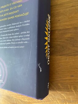 Úsvit sklizně, Suzanne Collins - 3