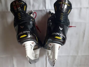 Hokejové brusle Bauer Supreme M4, fit 3, velikost 4,5 - 3