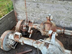 Praga V3S   nápravy - 3