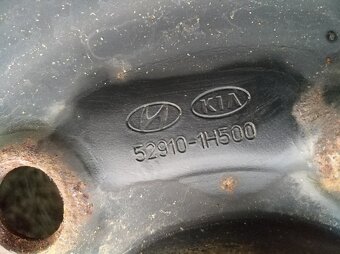 zimni kola 4x108 5.5Jx15CH ET47 pneu 185/65/15 - 3