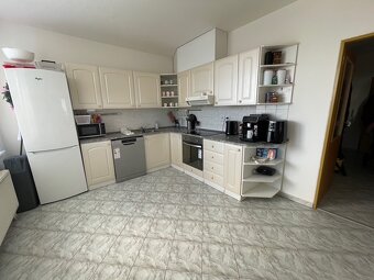 Pronájem prostorného bytu 3+1 Olomouc, Mošnerova - 3