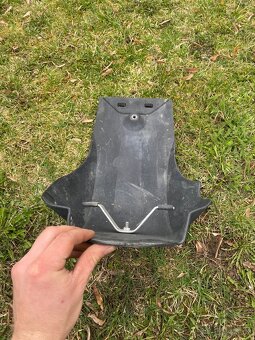 Kryt pod motor - 3