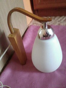 Nástěnná lampička ve světlém dřevě, funkční - 3