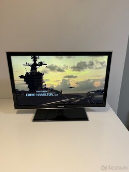 TV 32" Samsung UE32D5000 - 3