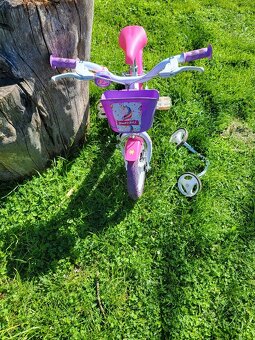 Prodám dětské kolo Bimbo Bike s helmou, pro věk 3-5 let. - 3
