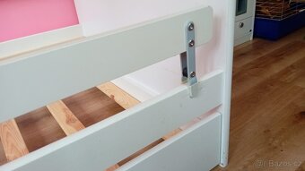Postel 90×200 + přistýlka + matrace a vrchní matrace - 3