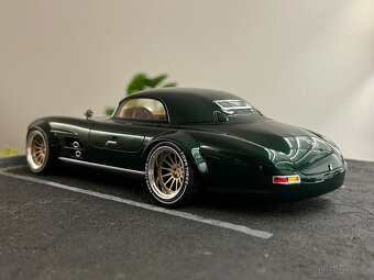 1:18 Mercedes-Benz 300SL S-Klub Speedster - GT-Spirit - 3