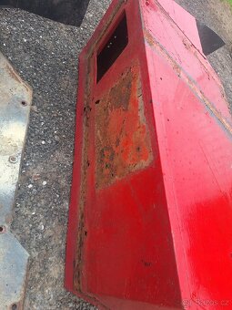 Blatníky na zetor 6911 - 3