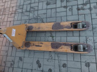 Paletizační vozík 2300kg - 3