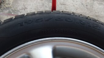 Prodám starší letní PIRELLI Cinturato R6 195/60 R15 88 H - 3