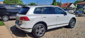 Volkswagen Touareg 3.0 TDI V6 193kW R-LINE - 3