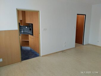 Pronajmu byt 3+1 ve Volyni - 3