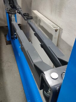 Dvousloupový elektrohydraulický zvedák 3500-7500 kg - 3