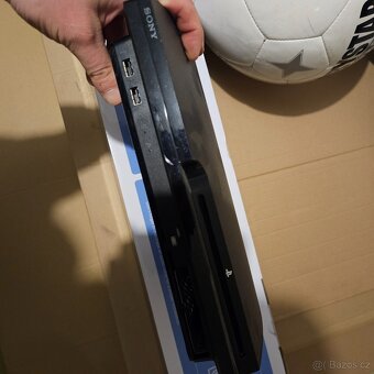 Sony Playstation 3 na náhradní dily - 3