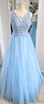 NOVÉ TŘPYTIVÉ plesové šaty KRAJKOVÉ - 3