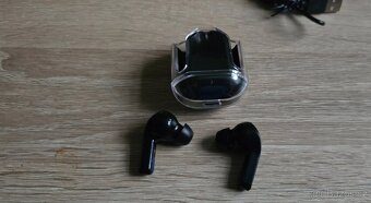 Bezdrátová tws sluchátka s LCD displejem - 3