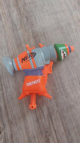 Prodám sadu třech kusů Nerf - 3