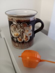Nevyužitý keramický hrnek + zdarma sítko na čaj_SLEVA - 3