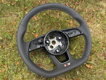 AUDI VOLANT KOZENY PERFOROVANY B9 FY - 3