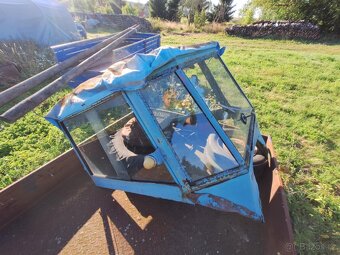 Kabina Zetor 25 - 3