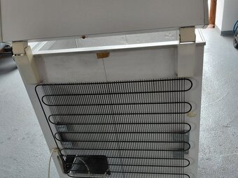 Mrazák pultový 160 l Samsung - 3