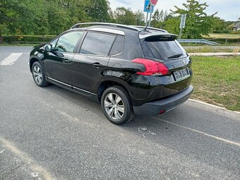 Peugeot 2008 1.2 VTi STYLE - 3