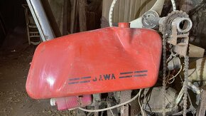 Části motorky Jawa v podobě traktoru - 3