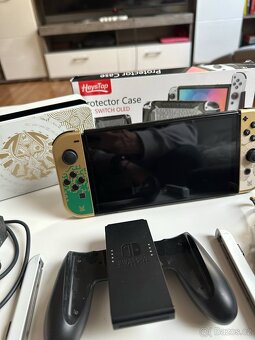 NIntendo switch OLED limitovaná edice ZELDA - Jako nový - 3