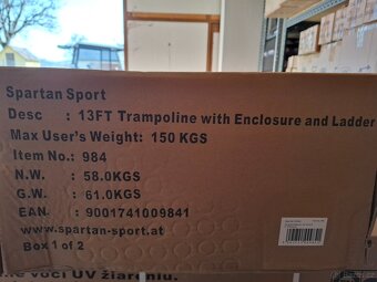 Nová trampolína Spartan 396 cm se sítí a žebříkem. - 3